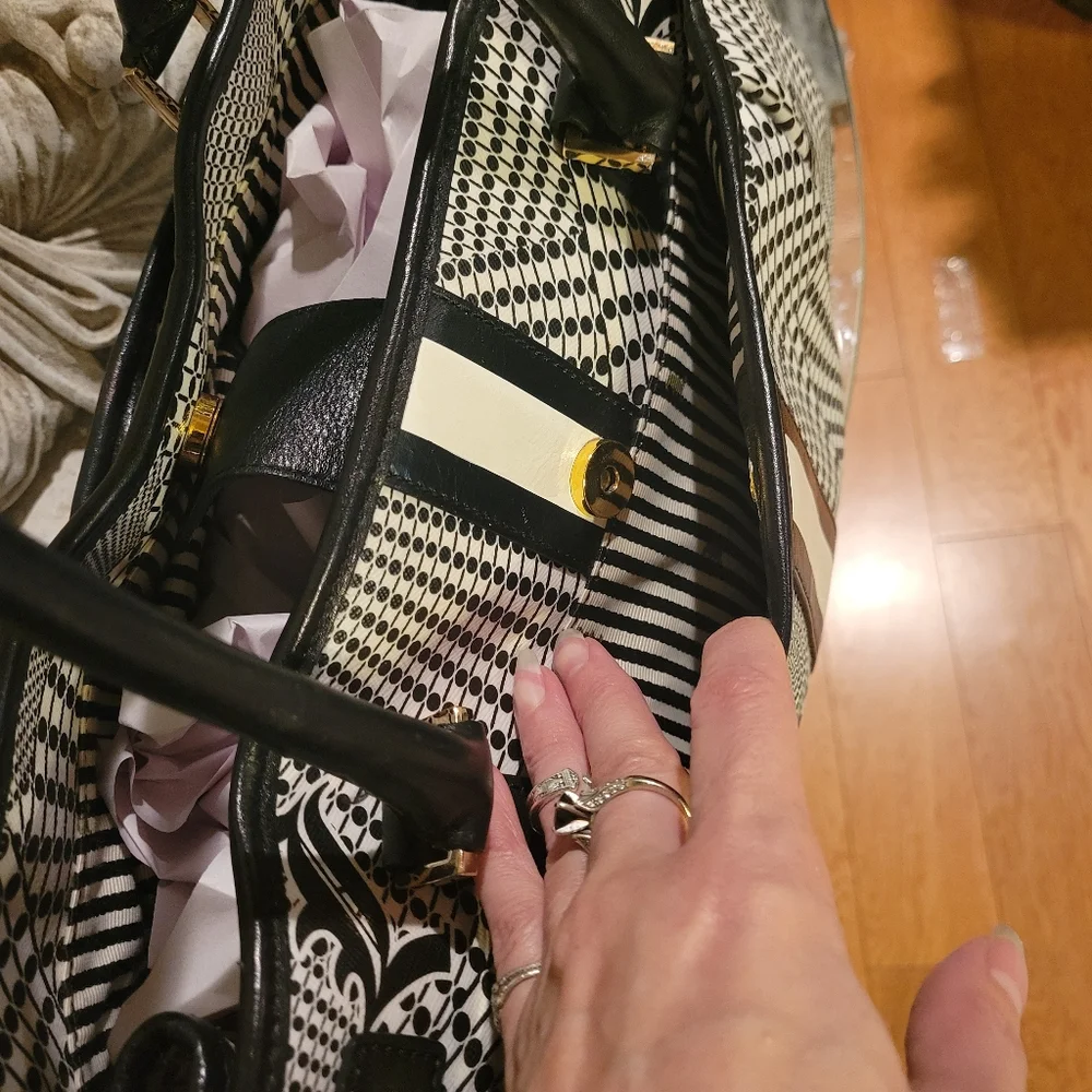 🚫SOLD🚫L.A.M.B. Gwen Stefani Samburu Hopewell Expandable Satchel Luxury - Picture 10 of 16